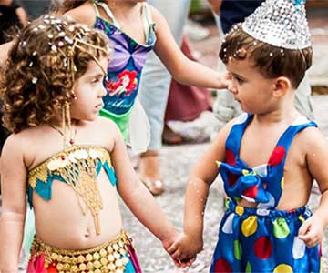 brincar: Ainda o Carnaval